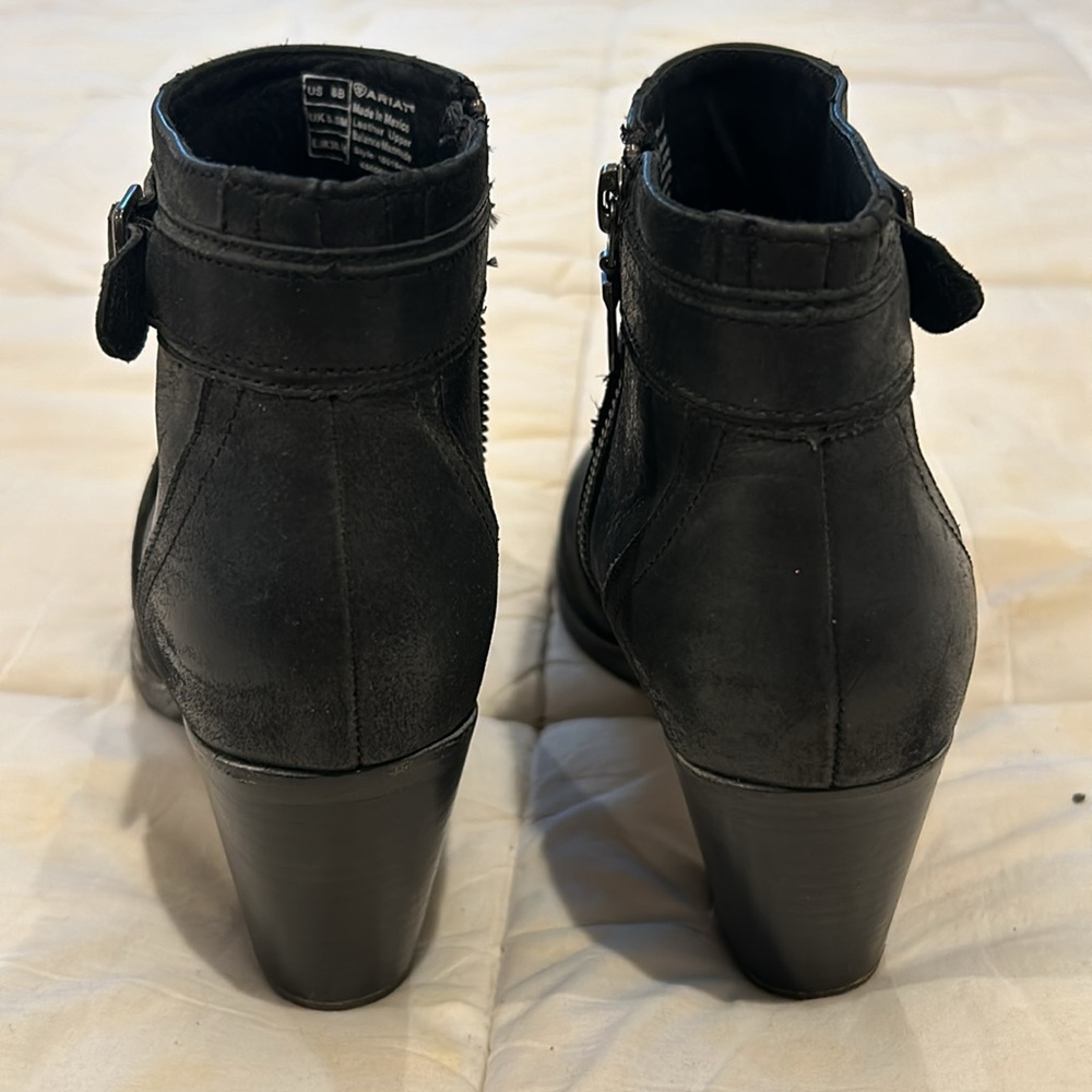 Extremely Comfortable Leather Booties With Zipper… - image 5